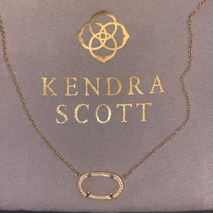 Kendra Scott gold pendant necklace